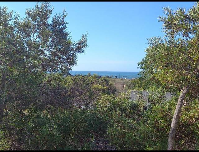 LAND FOR SALE IN DA GAMA BAY
